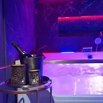 アパート Loft, And