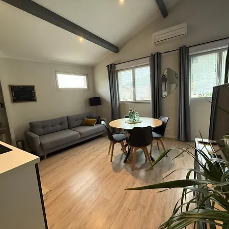 דירה Loft, And