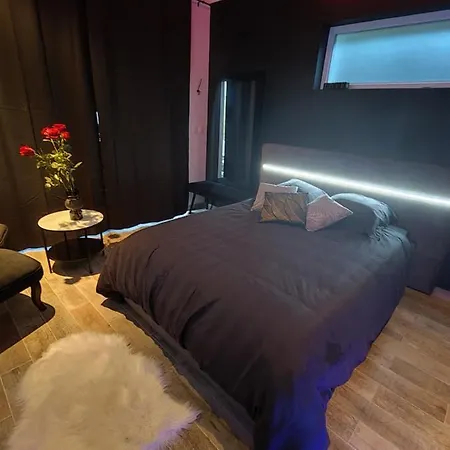 Appartement Loft, And *