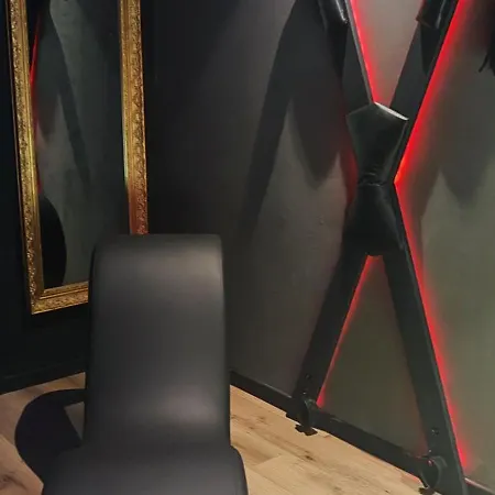 Loft, Studio And Love Rooms *