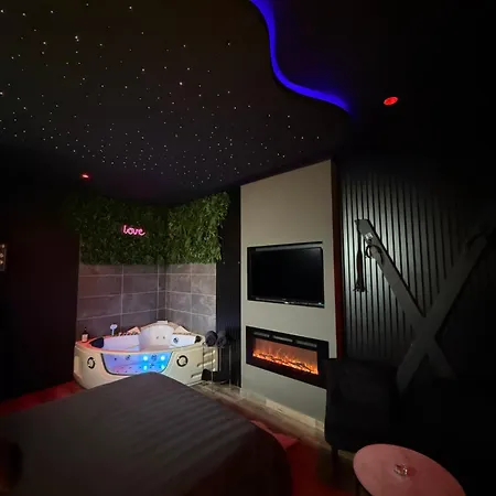 Loft, And Bourg-Saint-Christophe